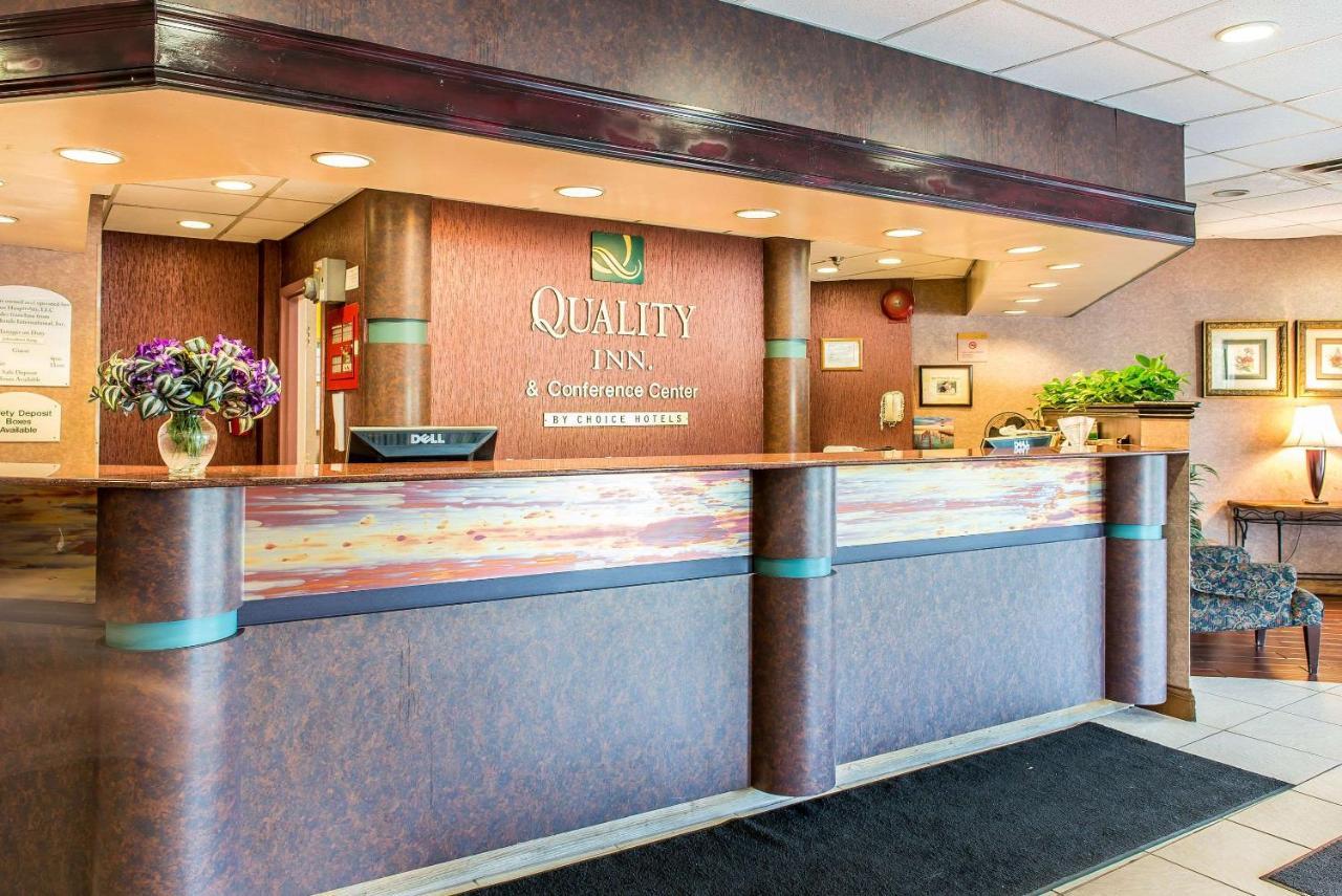 Quality Inn And Conference Center Springfield Exteriör bild